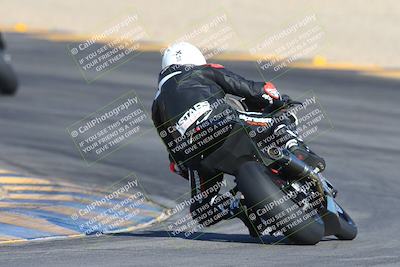 media/Dec-05-2024-Racers Edge (Thu) [[e102e0690b]]/3-B Group/Session 1 Turn 8 Backside/